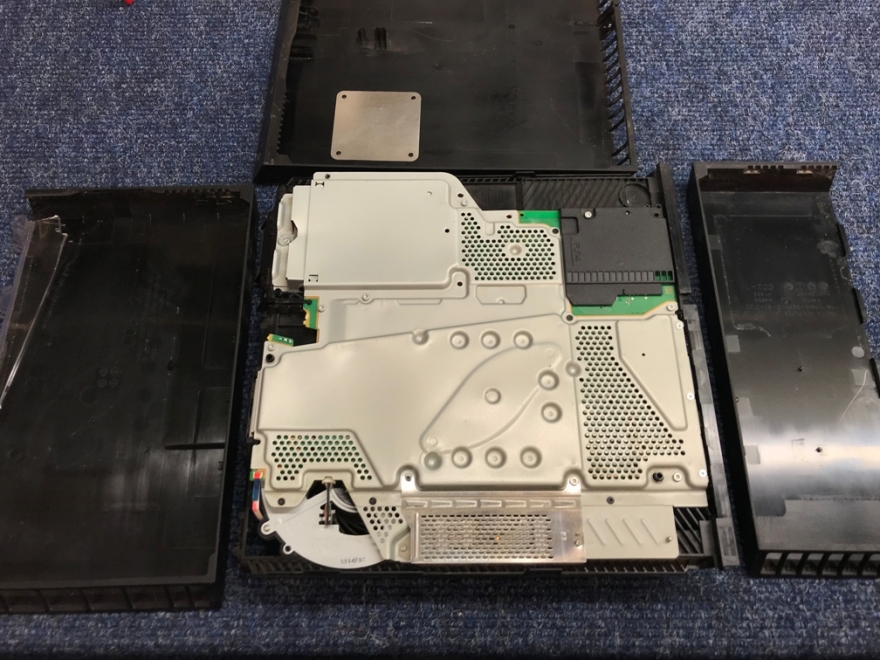 PS4 AFTER FAN CLEANAND SERVICE