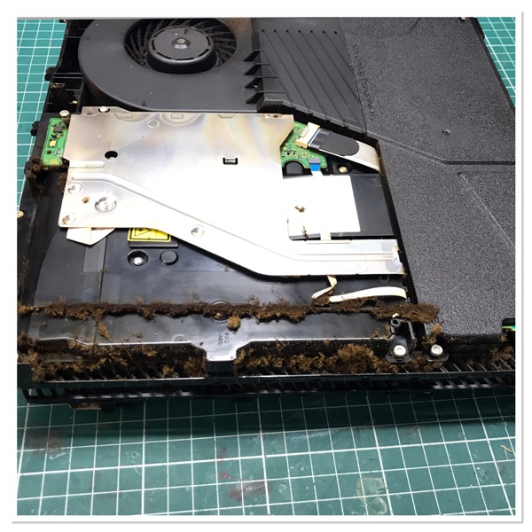 DVERY CLOGGED UP PS4 WITH OVER HEATING ISSUES, REPAIRED AT RADIOWAVES (www.rwer.co.uk)